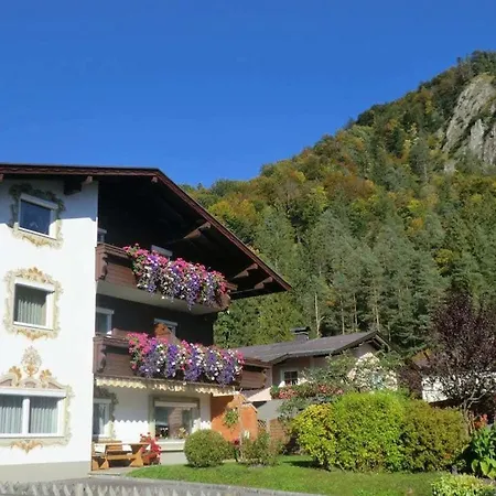 In The Bergblick House Tatil Evi